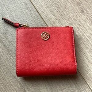 Tory Burch mini Robinson wallet - Red / Cardamon **Like NEW